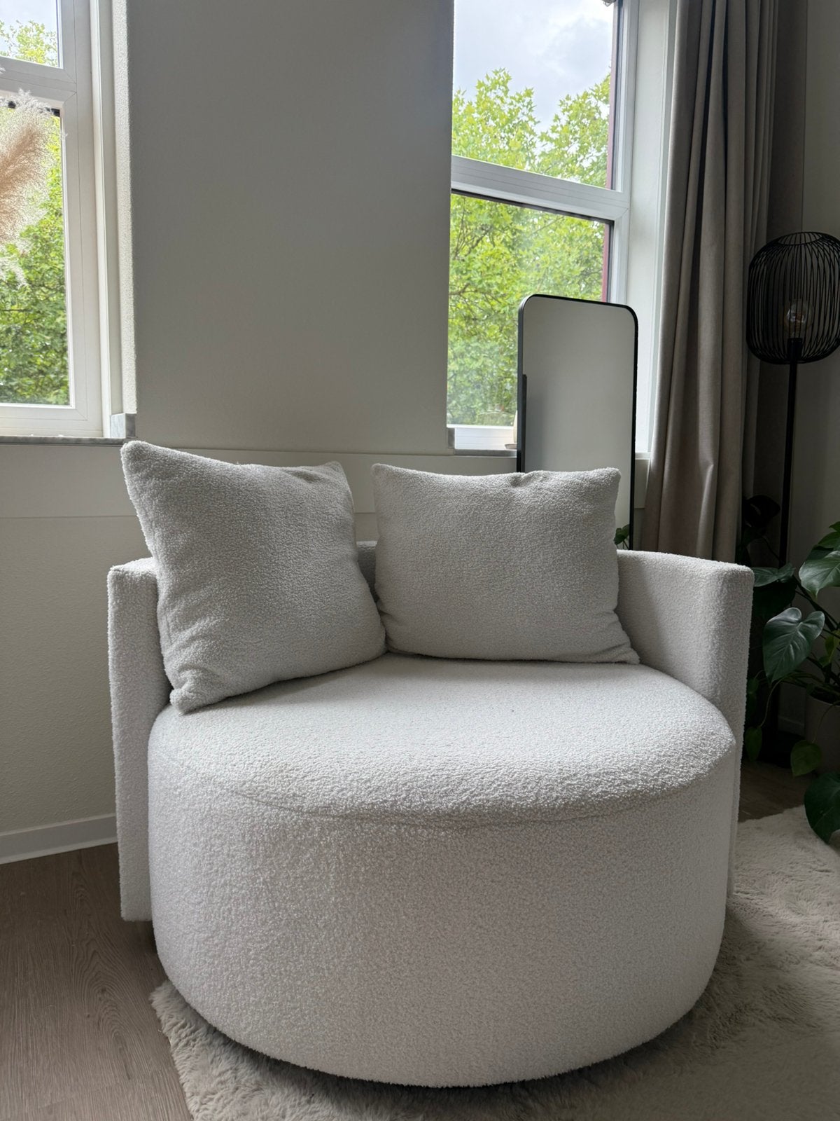 Luxe draaibare teddy loveseat / fauteuil wit bouclé zgan, Ophalen, Tweepersoons, Zo goed als nieuw, Minder dan 150 cm