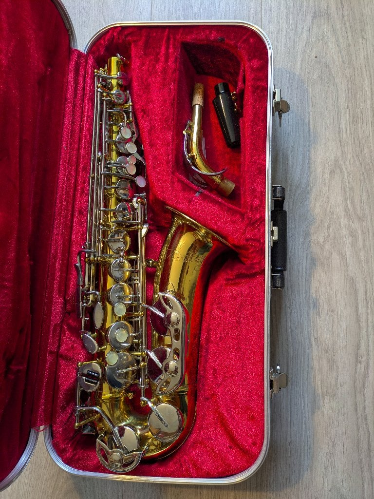 Armstrong alt saxofoon, Muziek en Instrumenten, Ophalen of Verzenden, Gebruikt, Alt, Met koffer