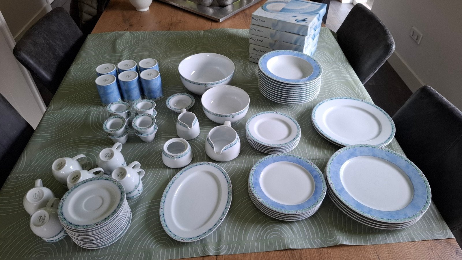 Arzberg servies van Albert Heijn, Ophalen, Zo goed als nieuw, Bord(en), Overige stijlen