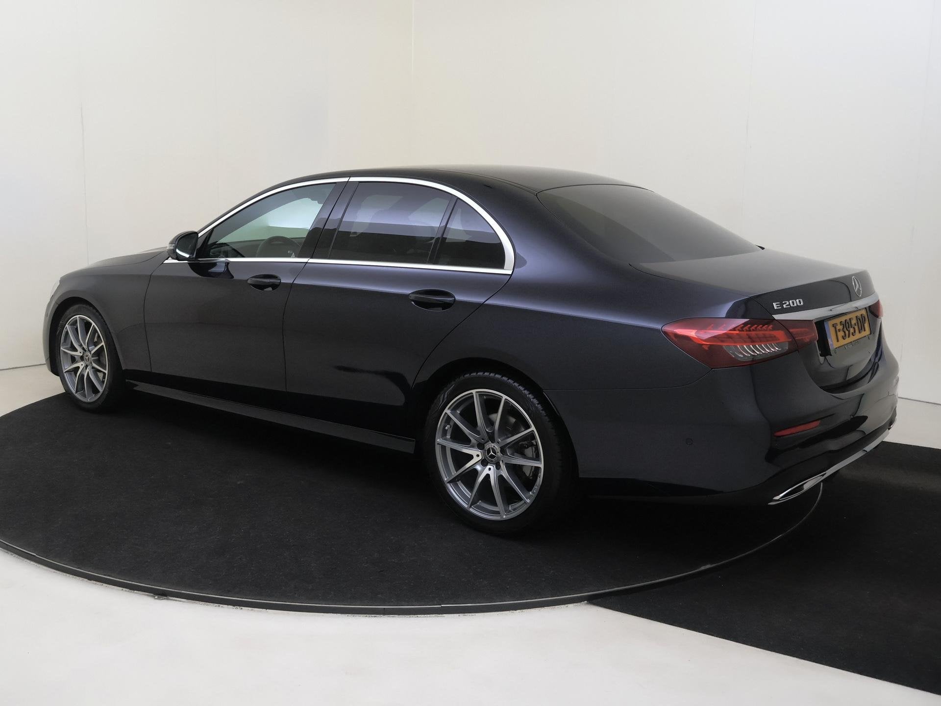 Mercedes-Benz E-klasse 200 AMG Line, Auto's, Automaat, Achterwielaandrijving, Gebruikt, 4 cilinders