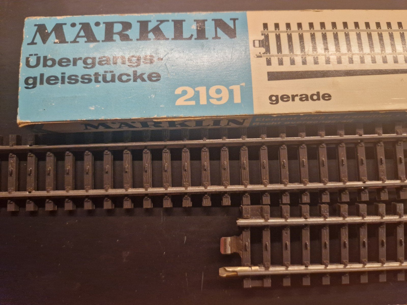 Märklin 2191 Rechte Overgangsrails (2 stuks), Hobby en Vrije tijd, Ophalen of Verzenden