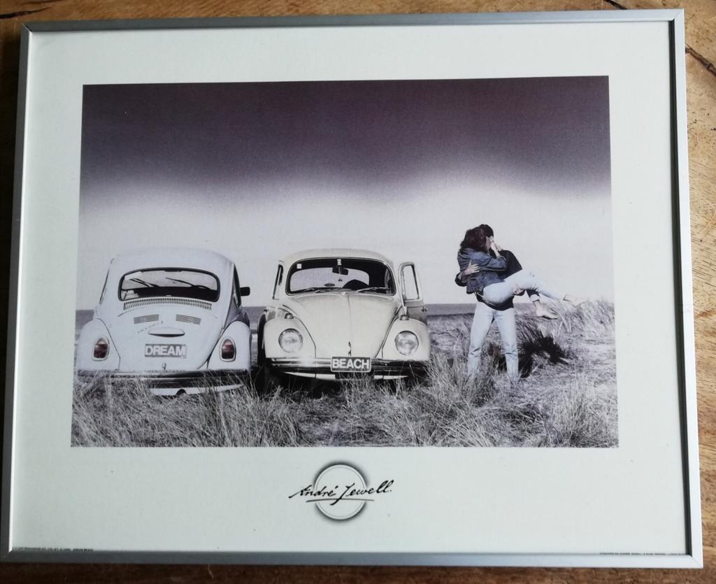 VW/VOLKSWAGEN/BUG/KEVER. André Jewell. Litho. 51/41 cm ., Ophalen, Zo goed als nieuw