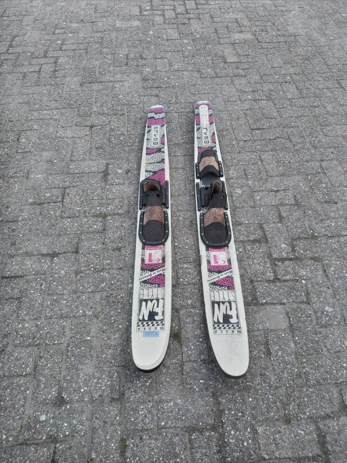 Waterski's - Gebruikt maar in goede staat, Watersport en Boten, Ophalen, Gebruikt, 160 cm of meer, Waterski's