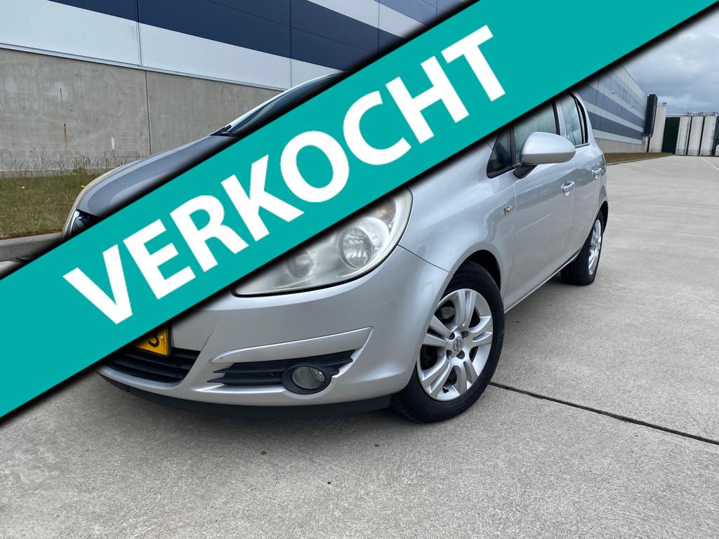 Opel Corsa 1.4-16V Enjoy APK 6-27/NAP/AIRCO/ELEK.RMN/DEALER, Auto's, Voorwielaandrijving, Gebruikt, Zwart, 4 cilinders