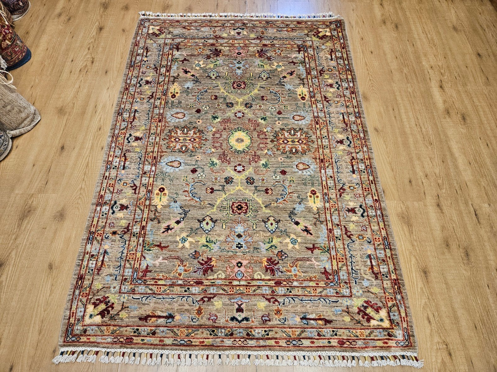 Handgeknoopt oosters tapijt loribaf 176x124, Info@SlatsAntiek.nl, Crème, 100 tot 150 cm, Perzisch