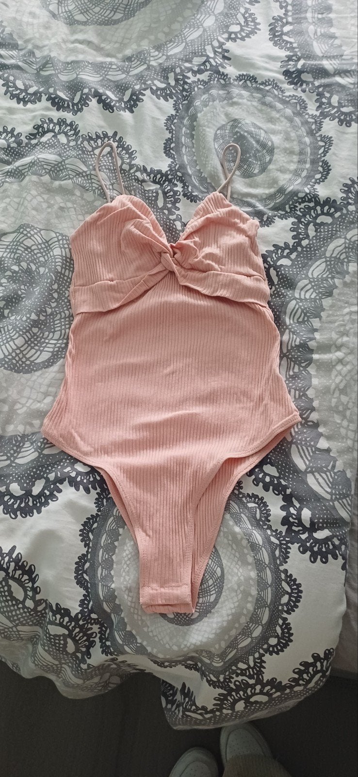 Nieuwe body maat s, Kleding | Dames, Tops, Nieuw, Ophalen of Verzenden, Roze, Shein