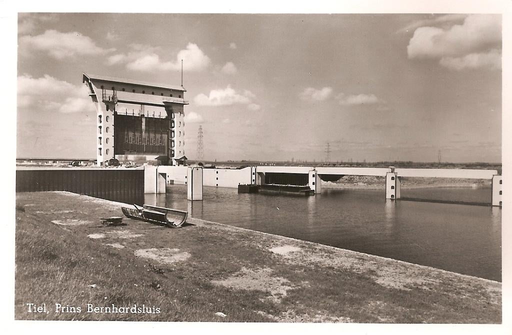 Tiel, Prins Bernhardsluis, Ophalen of Verzenden, 1940 tot 1960, Ongelopen, Gelderland