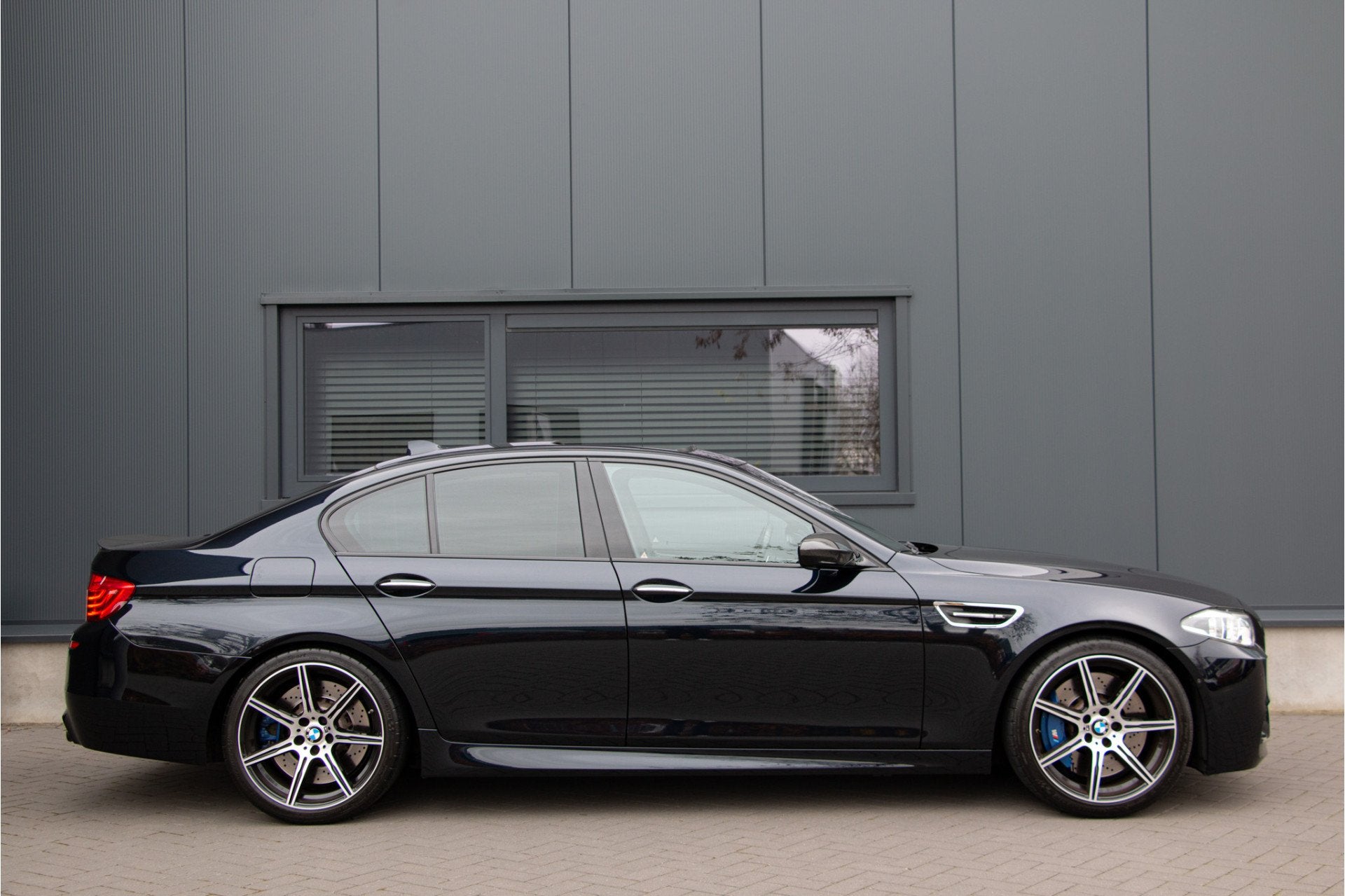 BMW M5 Competition Edition 1/200 600PK | Collectors Item | F, Auto's, Automaat, Achterwielaandrijving, Gebruikt, Zwart