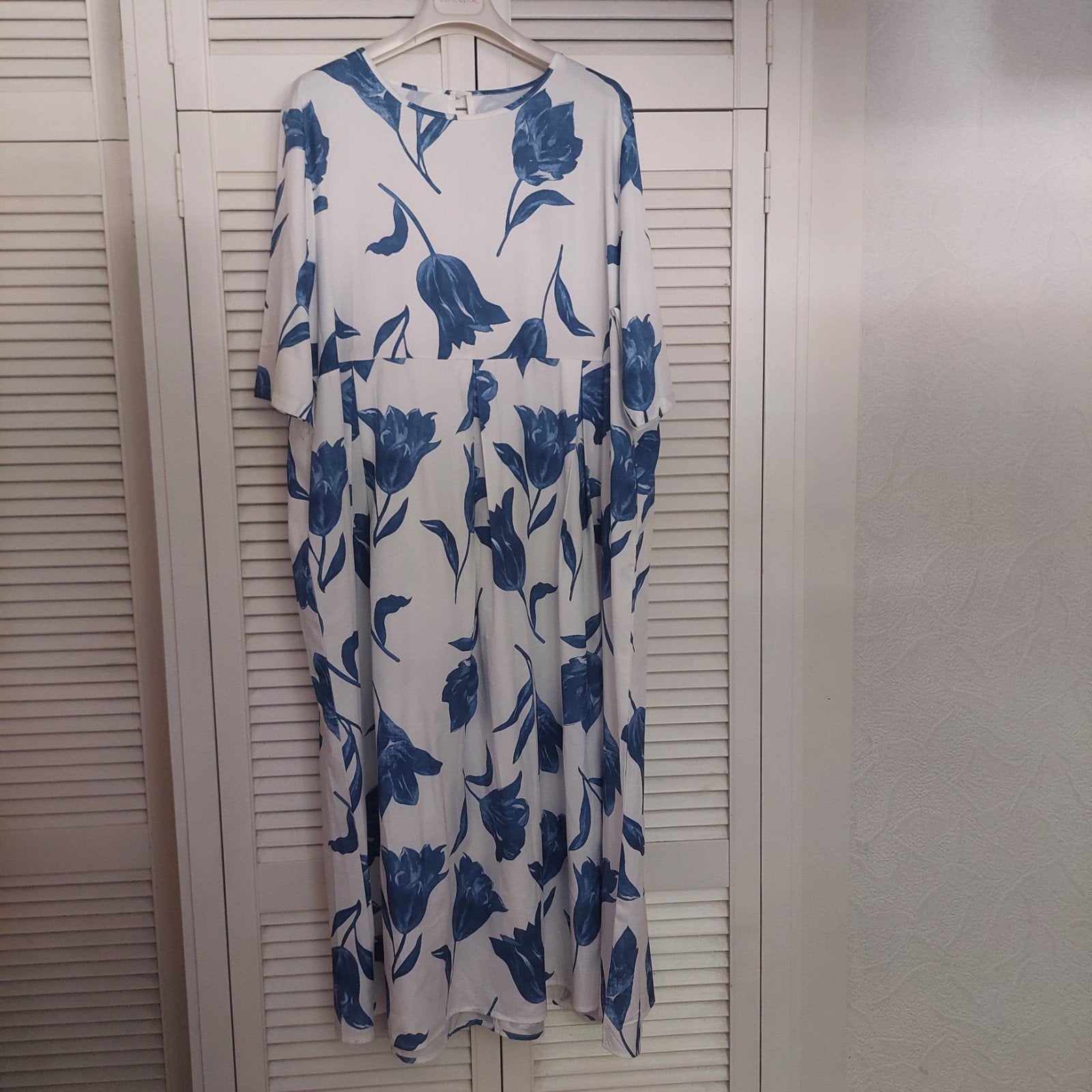 vrolijke jurk met tulpenmotief, Kleding | Dames, Onbekend, Ophalen of Verzenden, Zo goed als nieuw, Maat 46/48 (XL) of groter