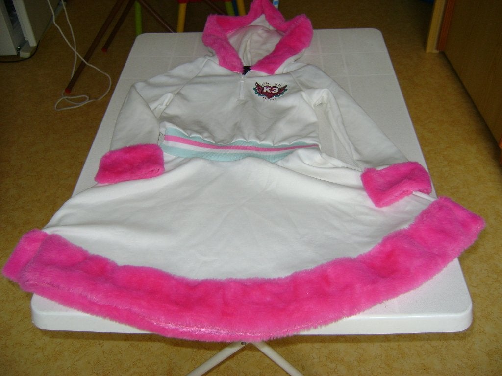 wit met roze bont afgezet k3 jurk mt134 met cappuchon rits, Ophalen of Verzenden, Zo goed als nieuw, 134 t/m 140, Meisje