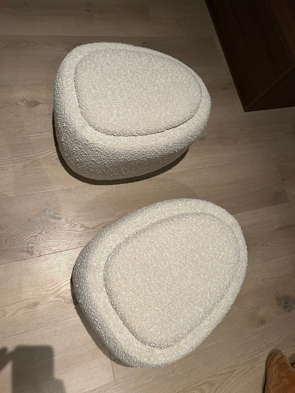 2 x poef, als nieuw!, Ophalen, Minder dan 50 cm, Zo goed als nieuw, Stof