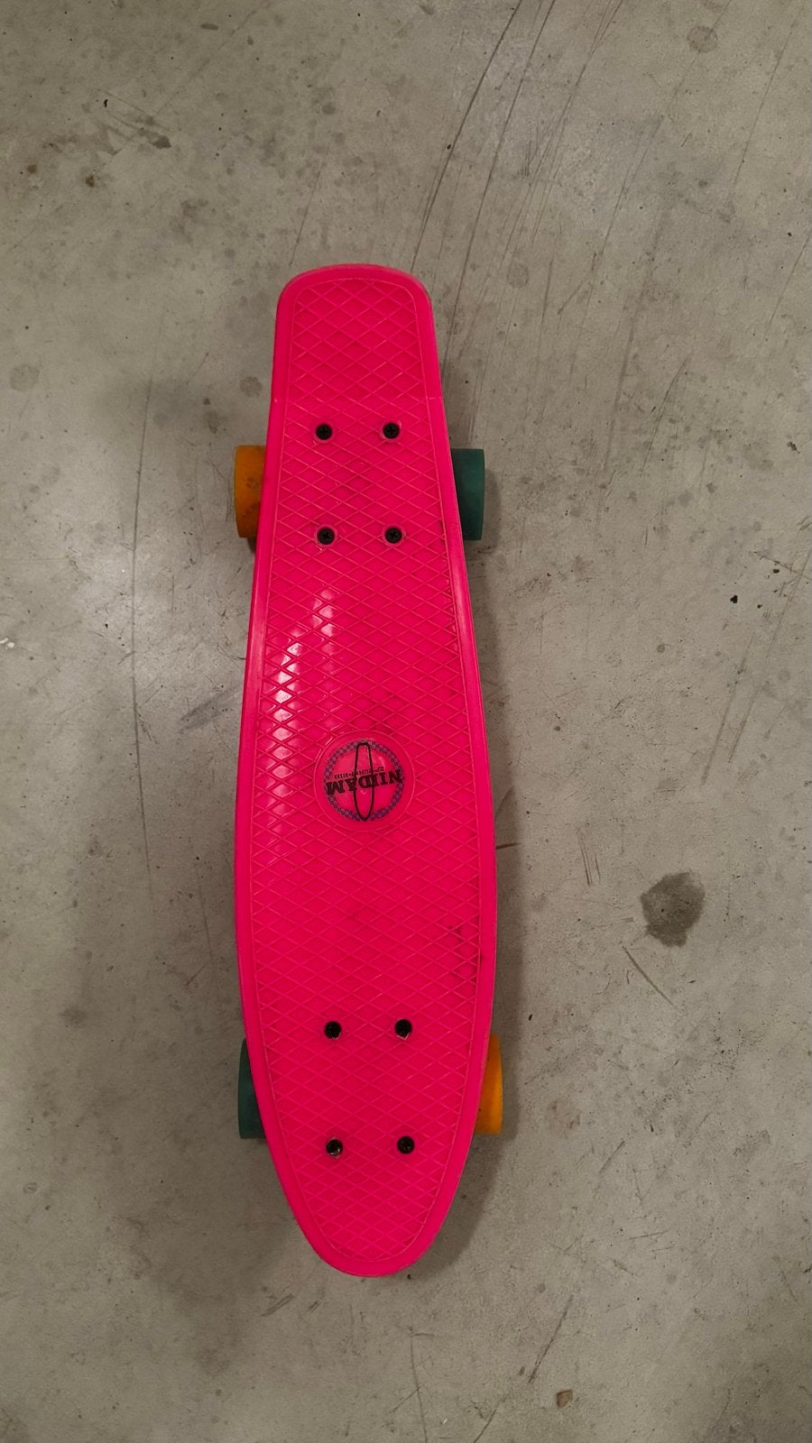 Roze Nydam Skateboard - Zo goed als nieuw, Ophalen of Verzenden, Zo goed als nieuw, Skateboard