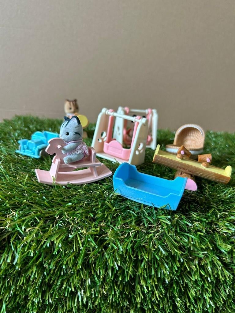 Sylvanian Families overige accessoires - baby's, Kinderen en Baby's, Speelgoed | Poppenhuizen, Ophalen of Verzenden, Gebruikt