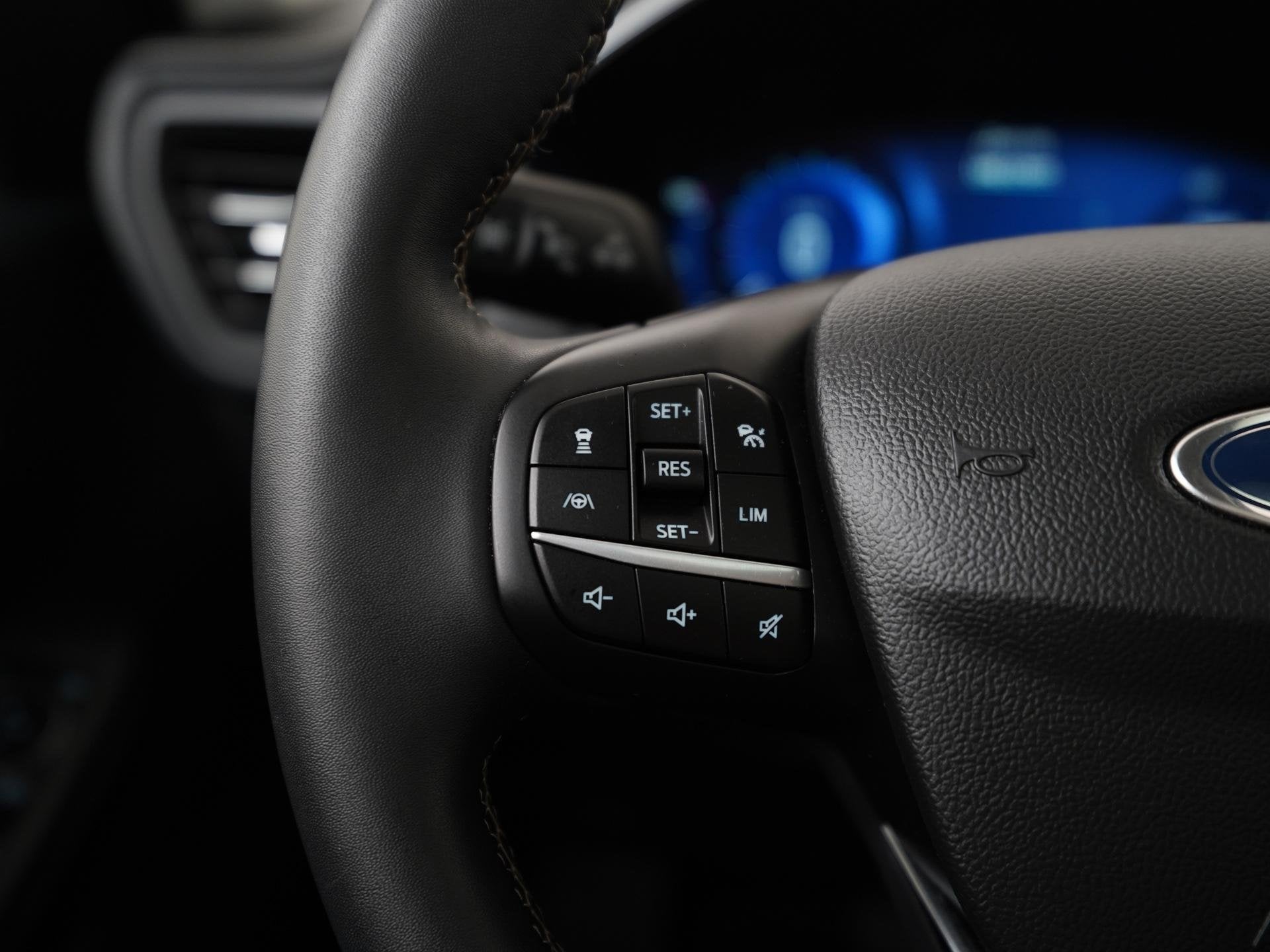 Foto 9 van Ford Kuga 2.5 PHEV Vignale | Panoramadak | ACC | Head Up | Z