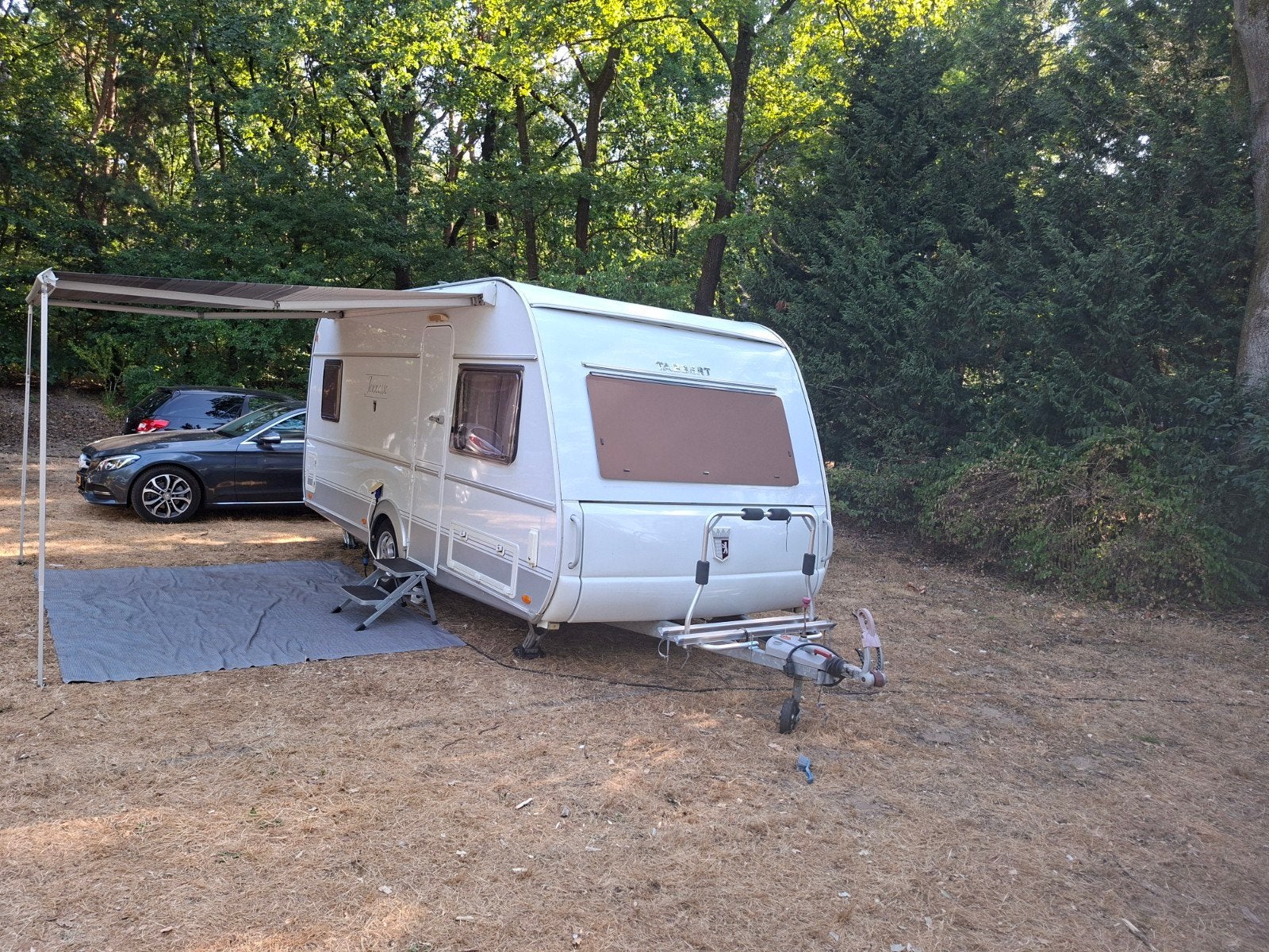 Tabbert Jeunesse 4.80m met airco, mover en voortent, Caravans en Kamperen, Rondzit, Tabbert, Frans bed, Particulier