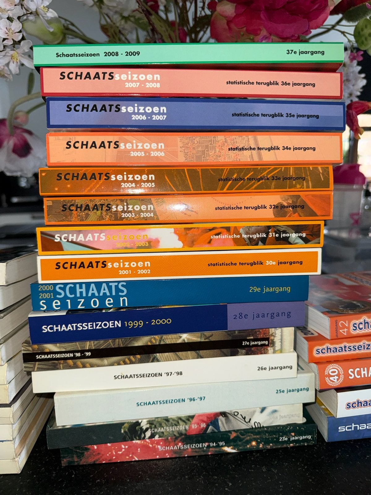 Schaatsseizoen jaarboeken 1980-2014 – 35 jaargangen, Boeken, Sportboeken, Ophalen of Verzenden, Zo goed als nieuw, Wintersport