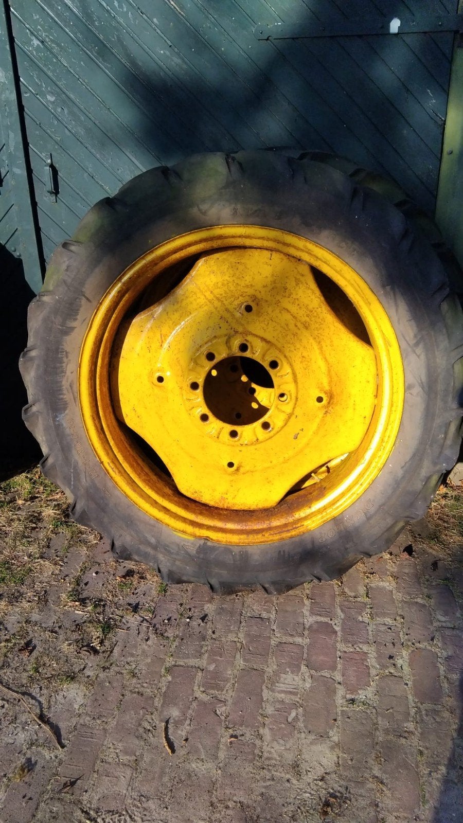 Diverse tractorbanden met velg, Zakelijke goederen, Agrarisch | Onderdelen | Banden, Velgen en Assen, Ophalen
