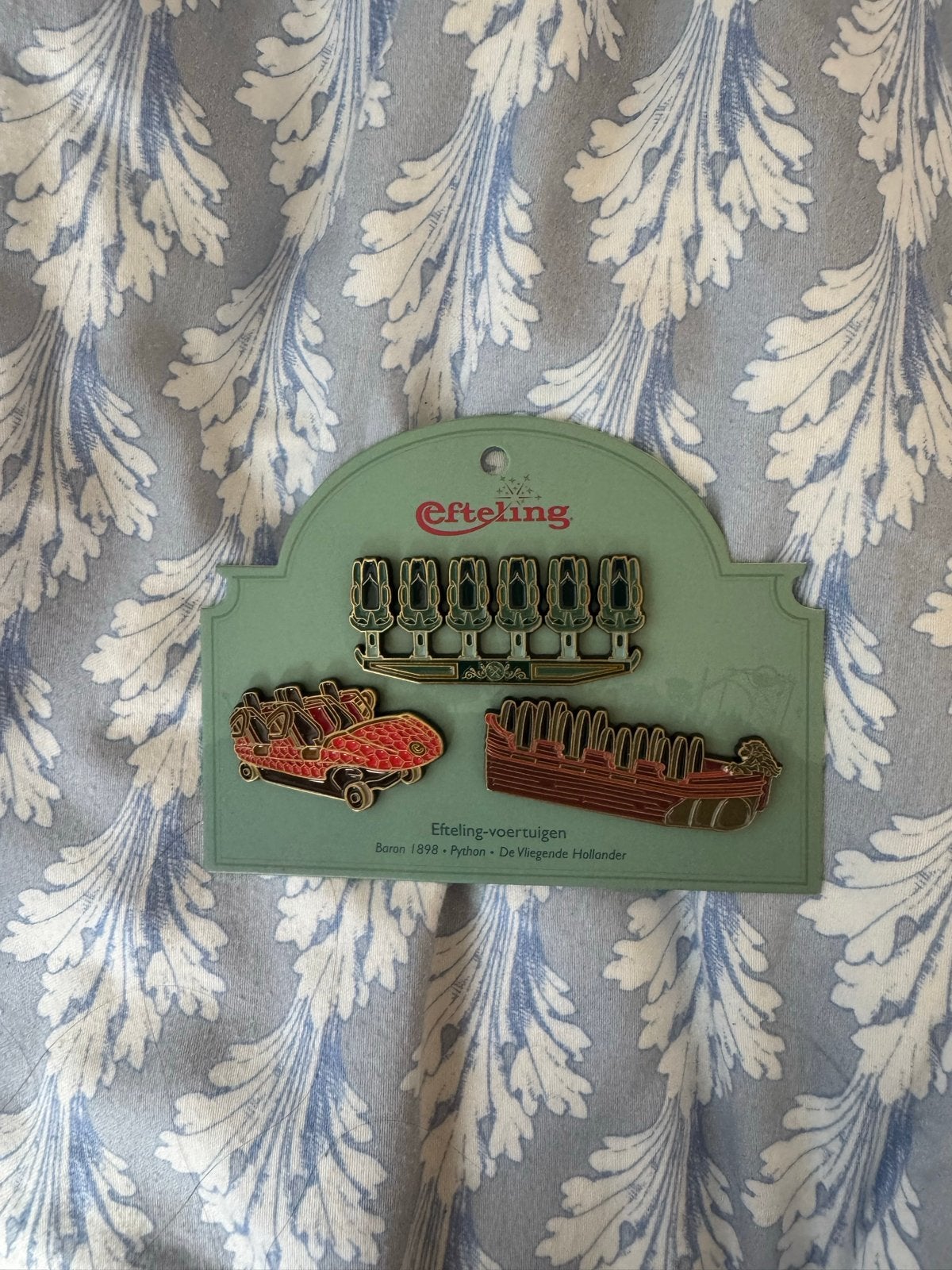 Efteling voertuigen pin set - Baron, Python, Vliegende Holla, Verzamelen, Efteling, Ophalen of Verzenden, Nieuw, Button of Speldje