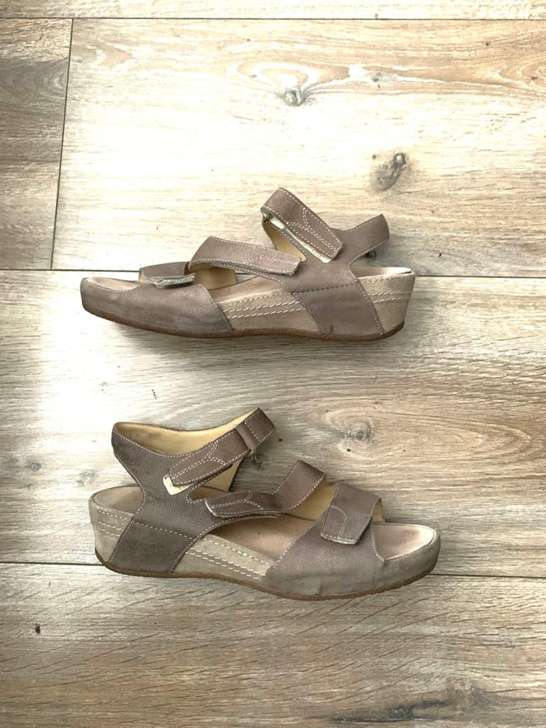 Durea leren sandalen maat 38, Ophalen of Verzenden, Zo goed als nieuw, Sandalen of Muiltjes