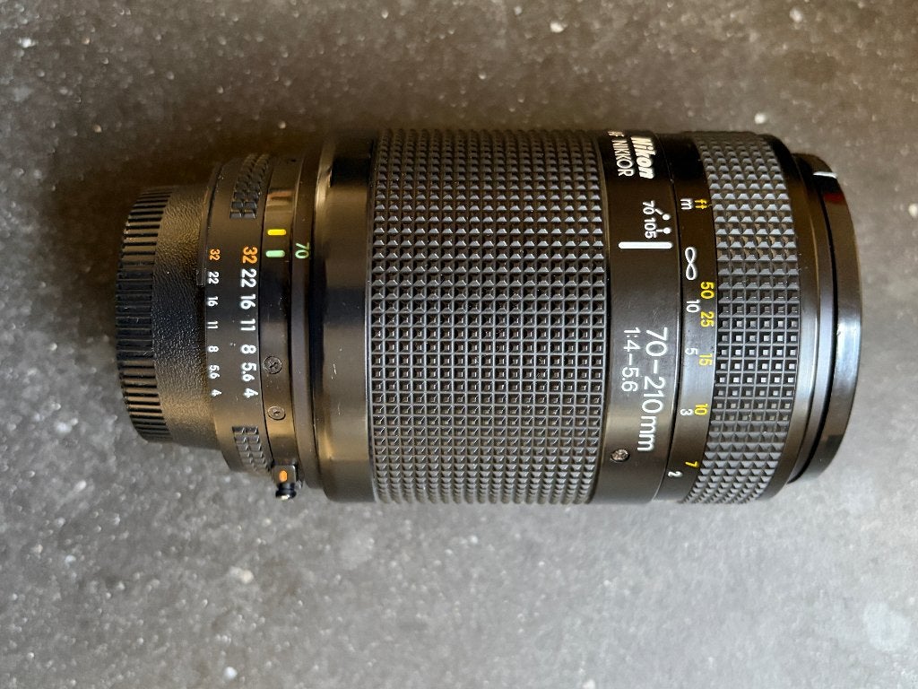 Nikon AF Nikkor 70-210mm 1:4-5.6 lens, Nikon, Zo goed als nieuw, Nikon F-mount, Zonnekap