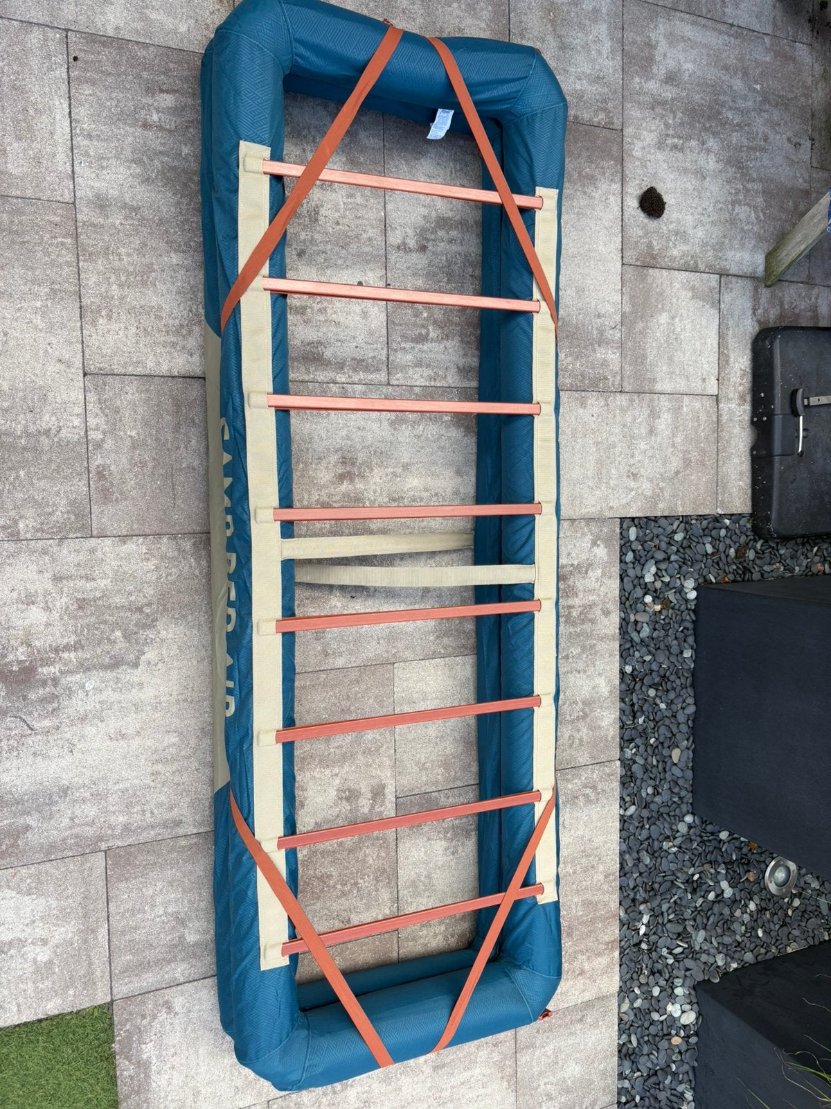 Opblaasbaar veldbed Quechua (2 stuks), Ophalen, Zo goed als nieuw, 1-persoons
