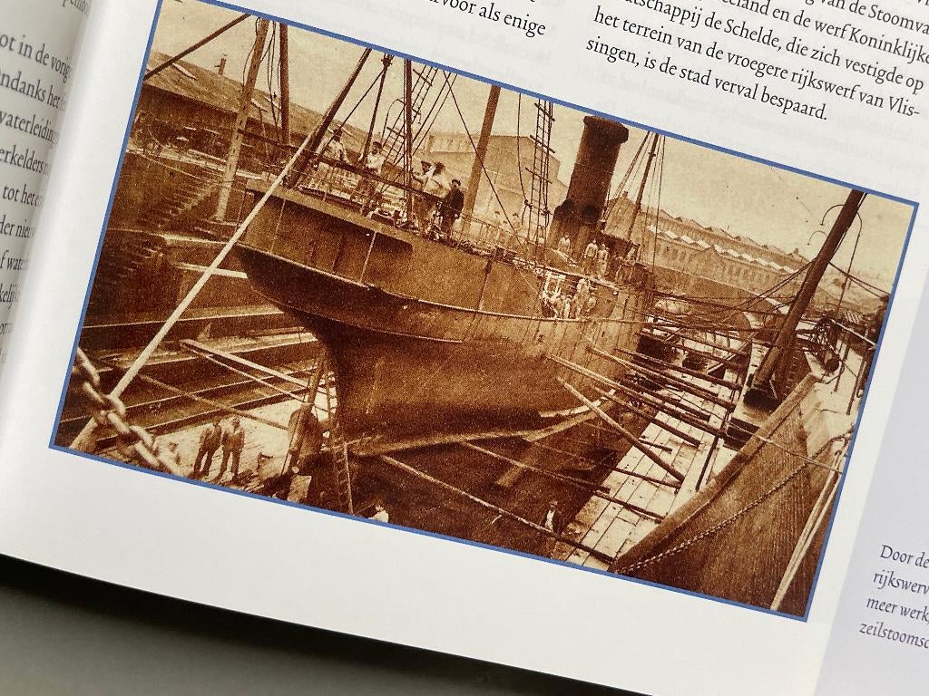 Van Willemsoord tot Marinebedrijf 1812 - 2012 , Ophalen of Verzenden, Marine, Nederland, Boek of Tijdschrift