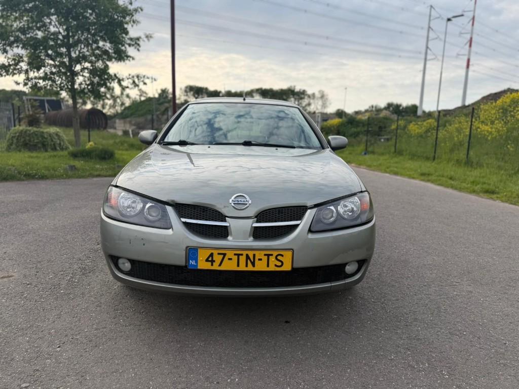 Nissan Almera 1.5 5D 2006 Grijs, Airbags, 4 cilinders, Bedrijf, Handgeschakeld