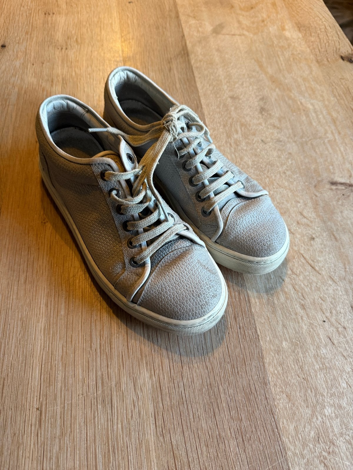 grijze sneakers  ETQ scub patroon, Ophalen of Verzenden, Sneakers of Gympen, Grijs, Gedragen