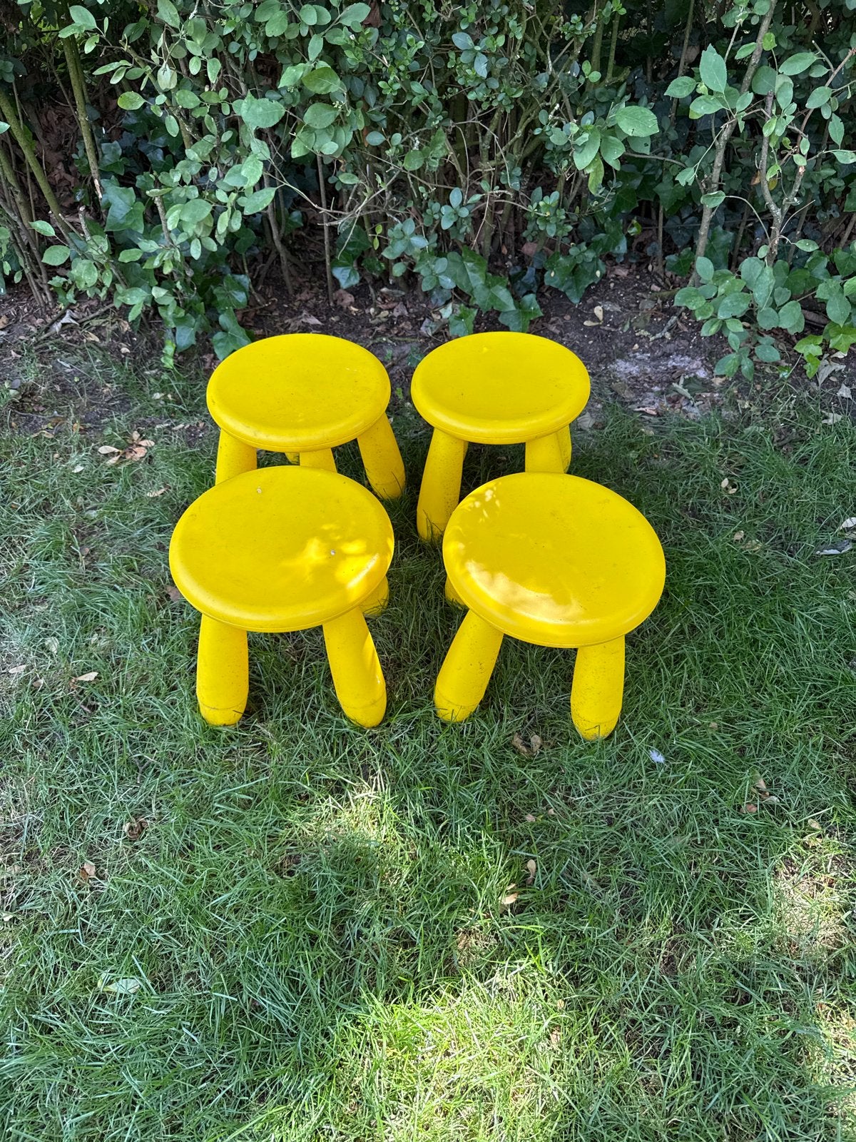 Vier vrolijke gele IKEA krukjes, Ophalen, Gebruikt, Kunststof