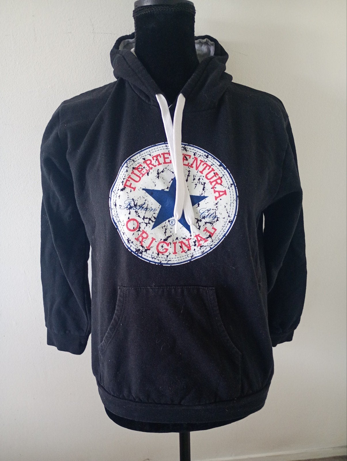 Zwarte hoodie met 'Fuerteventura Original' maat s, Zwart, Ophalen of Verzenden, Zo goed als nieuw, Maat 36 (S)