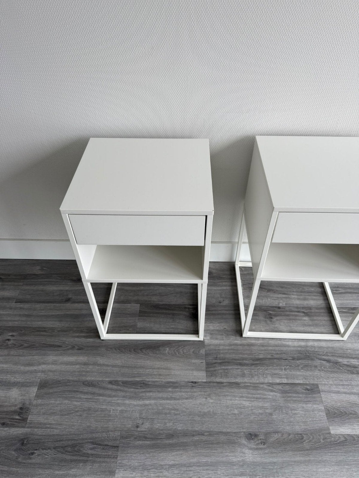 Vikhammer ikea nachtkastjes, Ophalen, Zo goed als nieuw, Minder dan 45 cm, Minder dan 55 cm