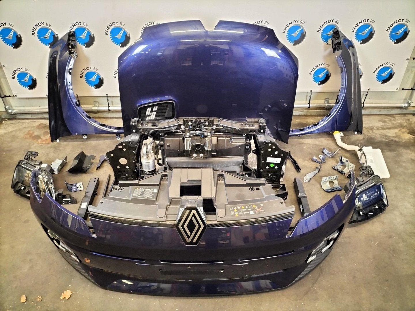 RENAULT 5 E-TECH VOORKOP COMPLEET 260601570R, 260104669R 202, Ophalen of Verzenden, Gebruikt, Stiba lid