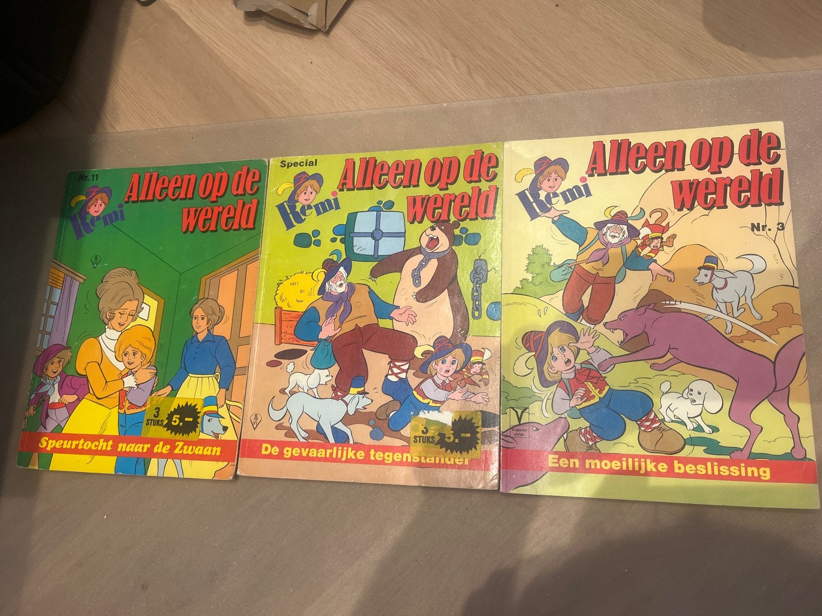 Remi Alleen op de Wereld stripboeken - 3 delen, Boeken, Meerdere stripboeken, Ophalen of Verzenden, Gelezen