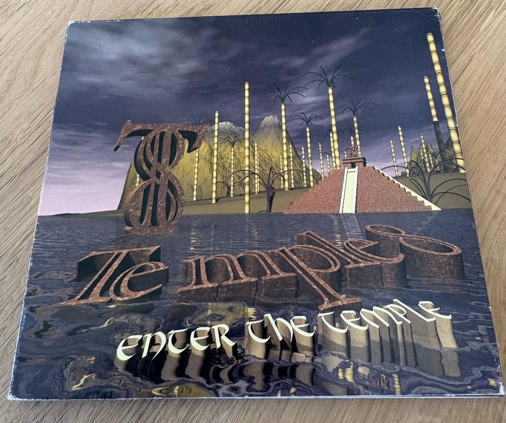 Temple 8 - Enter the temple, Cd's en Dvd's, Cd's | Hardrock en Metal, Ophalen of Verzenden, Gebruikt