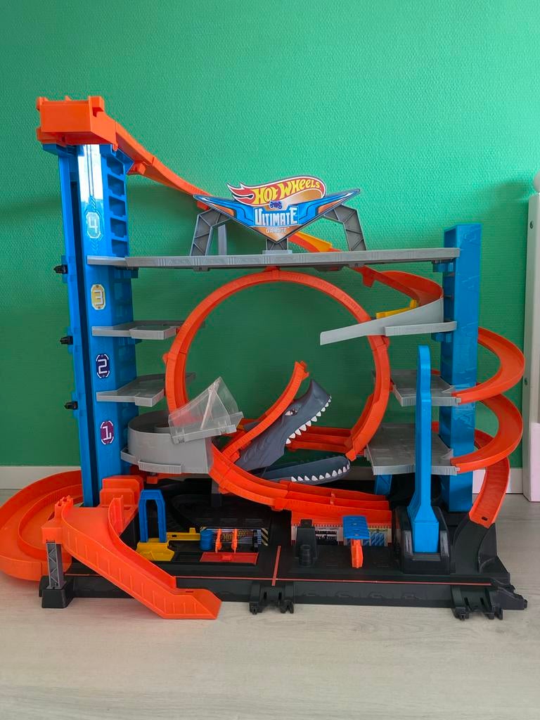 Hot Wheels Ultimate Garage met haai, Ophalen, Zo goed als nieuw, Jongen of Meisje