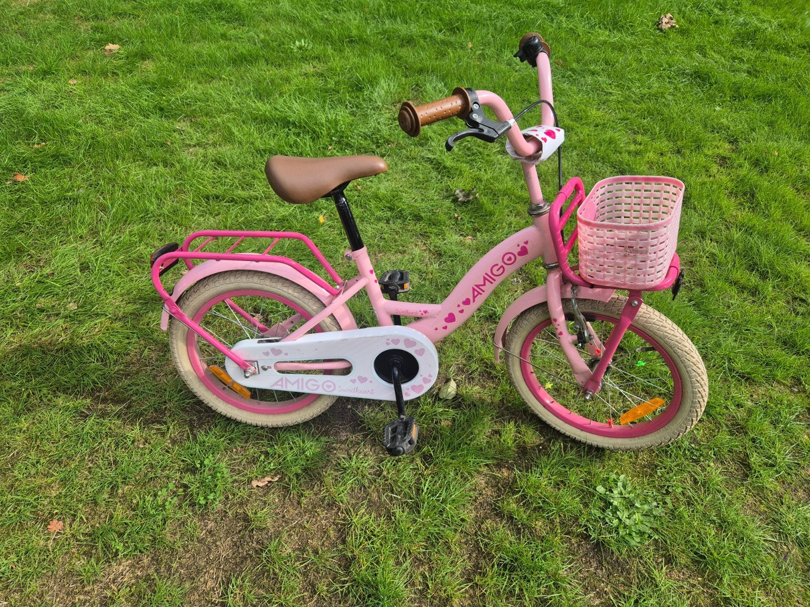 Meisjesfiets AMIGO Sweetheart 16inch Roze met mandje z.g.a.n, Fietsen en Brommers, Ophalen, Terugtraprem, 16 inch, Amigo