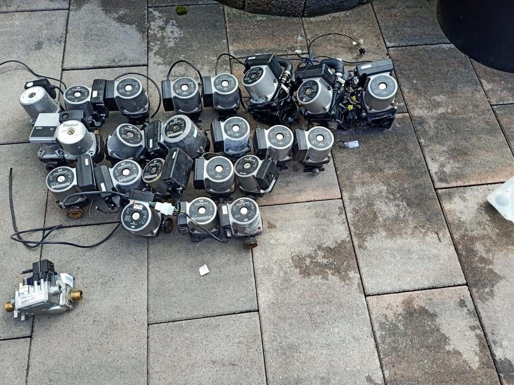 Waterpompjes, Doe-het-zelf en Verbouw, Geisers en Boilers, Ophalen of Verzenden, Gebruikt