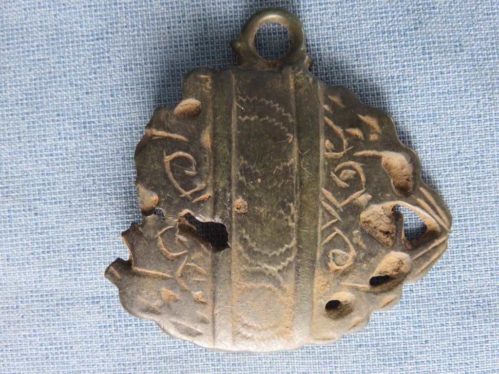 Middeleeuwen – Hanger / beslag  in brons - 15e  - 16e  eeuw, Antiek en Kunst, Antiek | Koper en Brons, Ophalen of Verzenden, Brons
