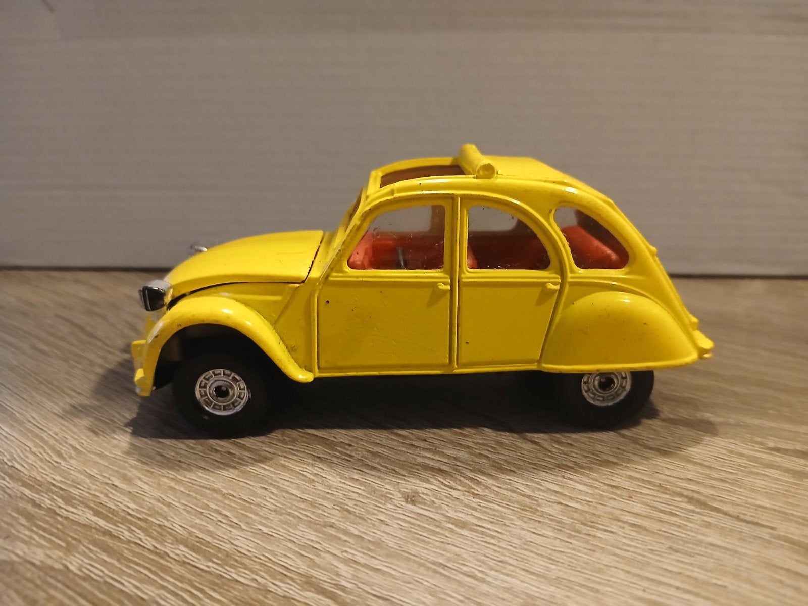 citroen 2cv james bond uit 1981, Ophalen of Verzenden, Gebruikt, Auto