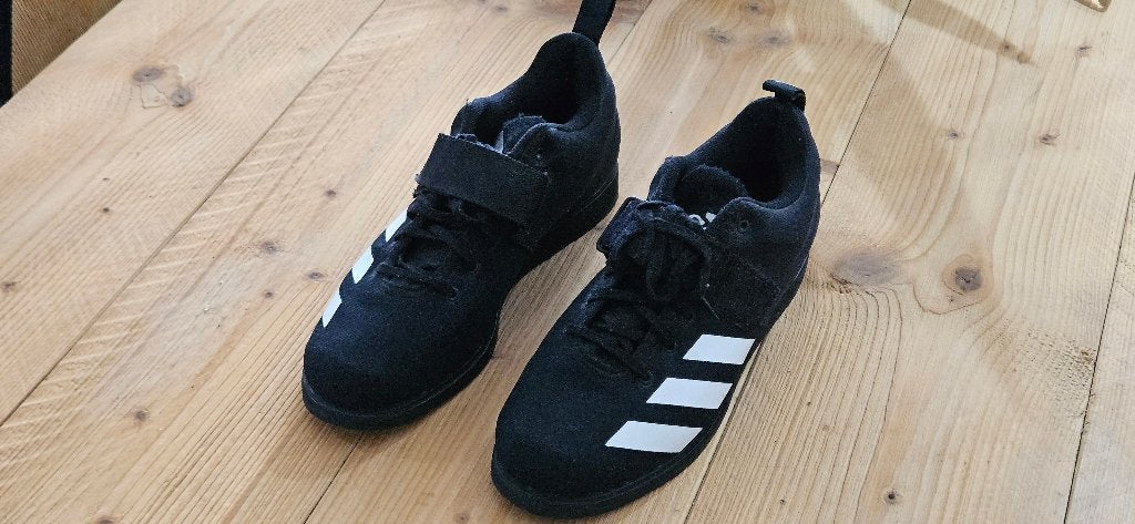 Adidas Powerlift 4 Maat 44 2/3 (powerlifting schoenen), Ophalen of Verzenden, Gebruikt, Overige typen