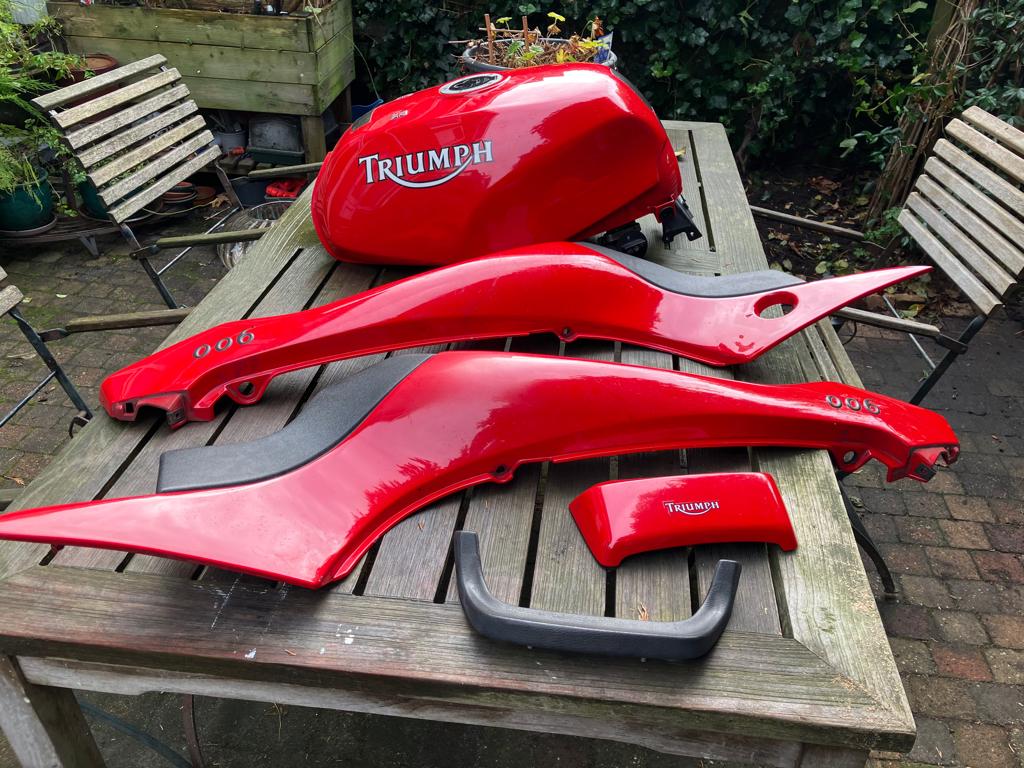 Tank en plaatwerk Triumph 900 (T300), Motoren, Ophalen of Verzenden, Gebruikt