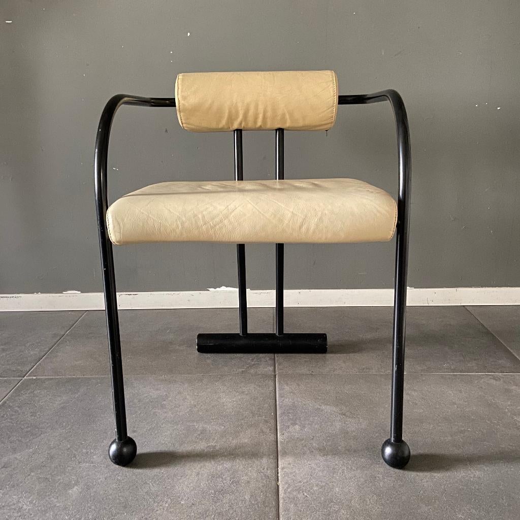 Vintage Noors Post modern design stoel ecru Memphis stijl, Huis en Inrichting, Stoelen, Ophalen, Gebruikt, Wit, Postmodern