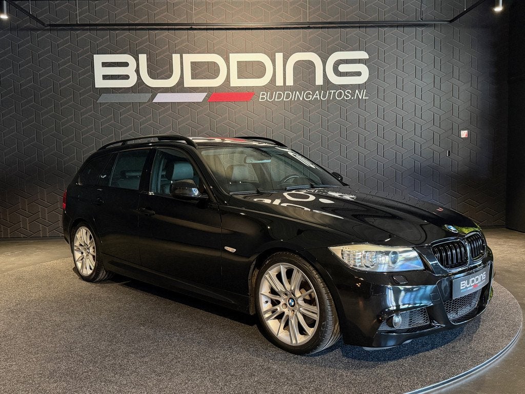 BMW 3 Serie Touring 325i High Exe | M-sport | Pano | Trekhaa, Automaat, 745 kg, Achterwielaandrijving, Gebruikt