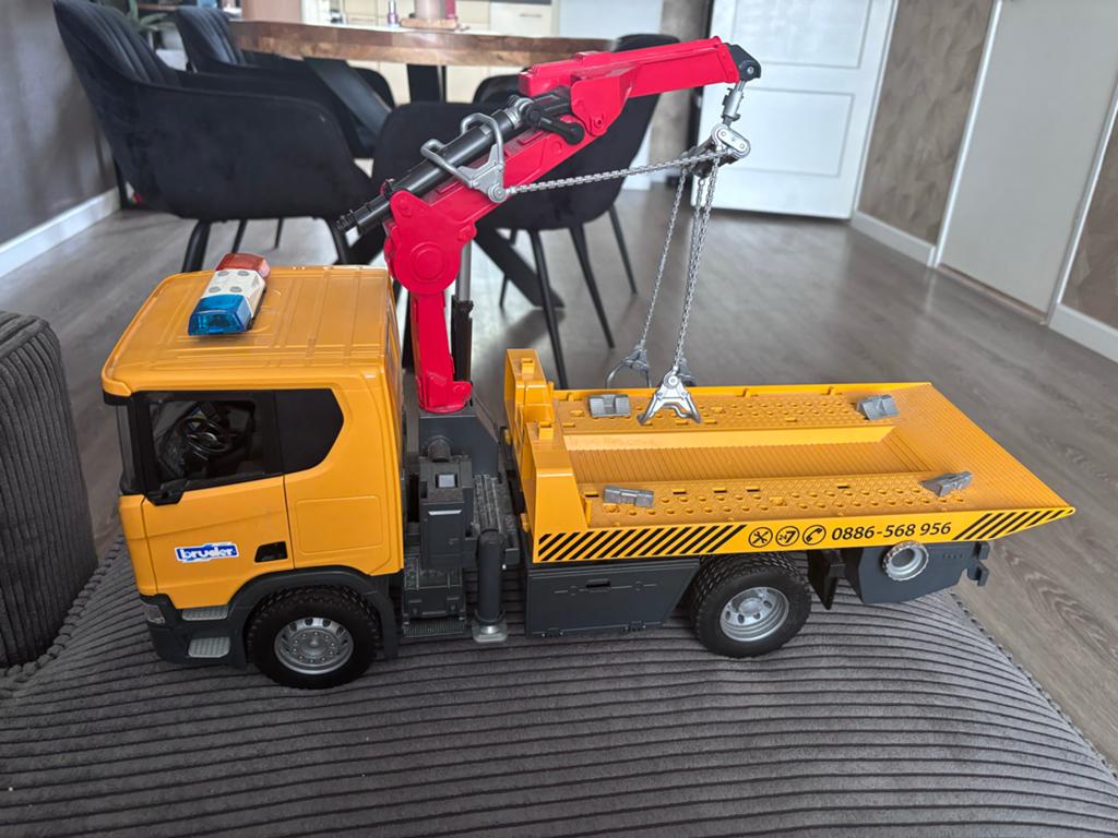 Bruder scania takelwagen 560R, Ophalen of Verzenden, Zo goed als nieuw