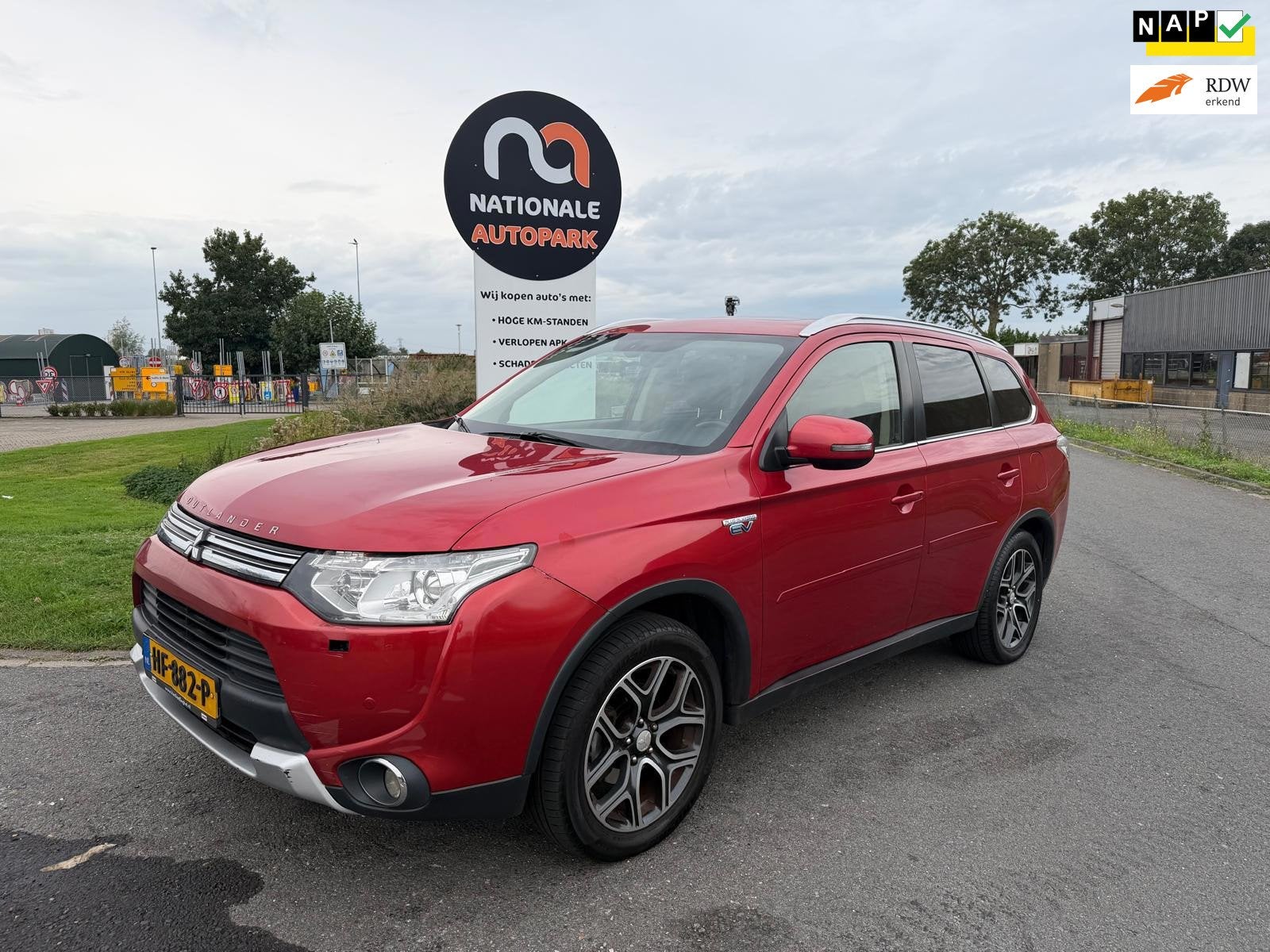 Mitsubishi Outlander | 2015 | 2.0 PHEV Limited Edition X-Lin, 1998 cc, Euro 6, 4 cilinders, Vierwielaandrijving