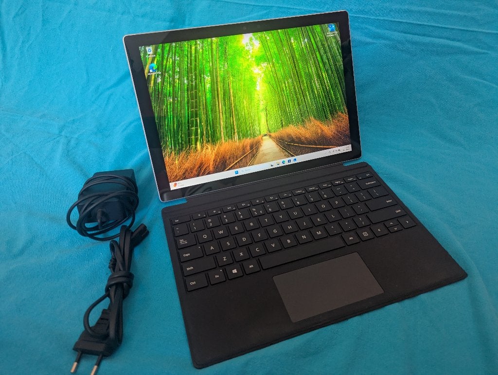 Microsoft Surface pro 7 I5 met 256GB, Computers en Software, Windows Tablets, Zo goed als nieuw, Wi-Fi, 12 inch, 256 GB, Usb-aansluiting