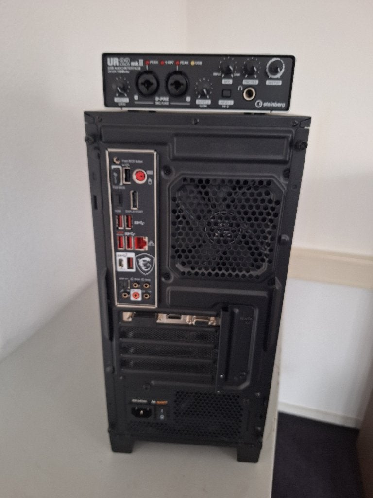 Snelle PC 1000GB SSD + geluidskaart voor Hauptwerk/Sweelinq!, Ophalen of Verzenden, Zo goed als nieuw, 2 klavieren, Overige typen