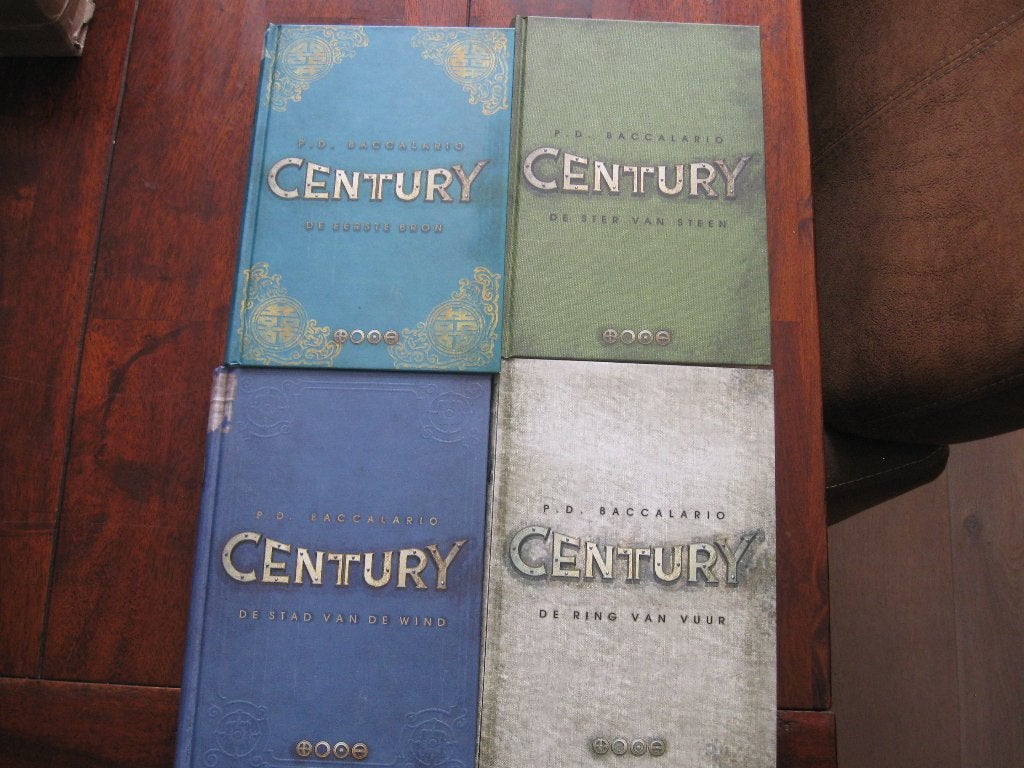 century, Ophalen of Verzenden, Zo goed als nieuw
