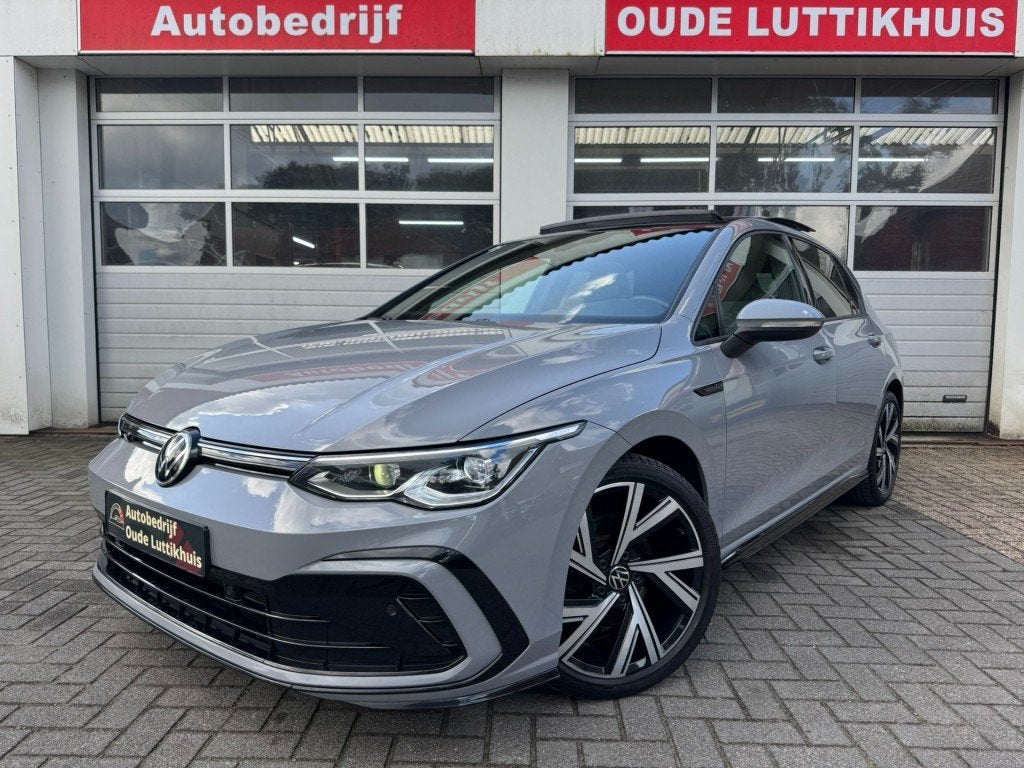 Volkswagen GOLF 1.5 TSI R-Line Pano IQ.Light ACC harman/kard, Huisgarantie, 4 cilinders, Met garantie (alle), Bedrijf