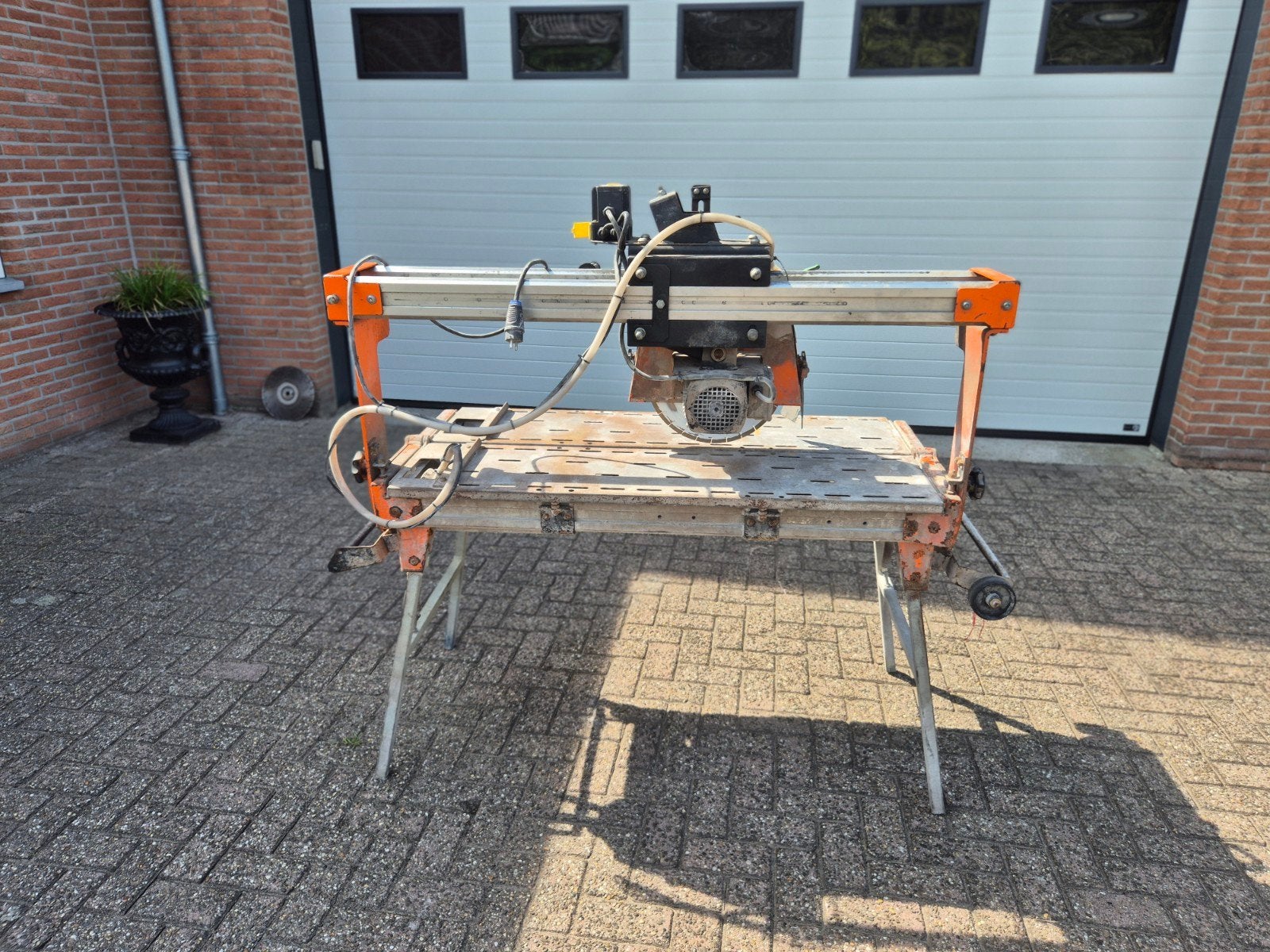 Tegelzaag, 1000 tot 2000 kg, Ophalen of Verzenden, Heftruck